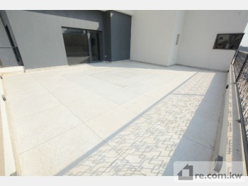 Floor For Rent in Kuwait - 212602 - Photo #