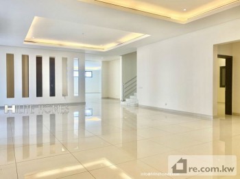 Villa For Rent in Kuwait - 227281 - Photo #
