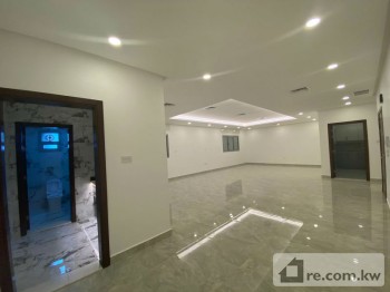 Apartment For Rent in Kuwait - 247739 - Photo #