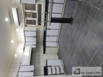 Floor For Rent in Kuwait - 252113 - Photo #