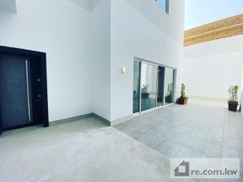 Floor For Rent in Kuwait - 257983 - Photo #