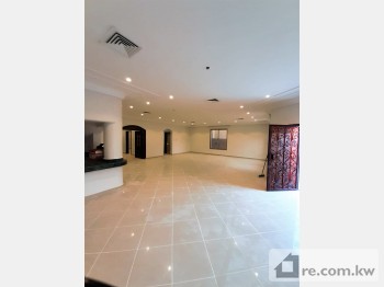 Villa For Rent in Kuwait - 259023 - Photo #