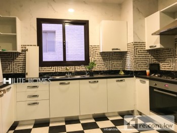 Apartment For Rent in Kuwait - 265634 - Photo #