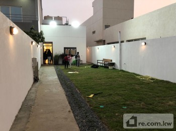 Beach-House For Sale in Kuwait - 277624 - Photo #