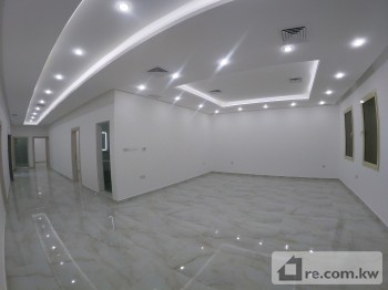 Floor For Rent in Kuwait - 279180 - Photo #