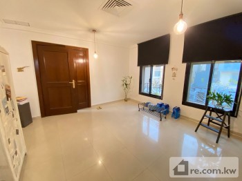 Floor For Rent in Kuwait - 281158 - Photo #