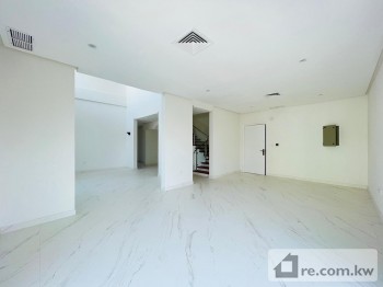 Apartment For Rent in Kuwait - 282471 - Photo #