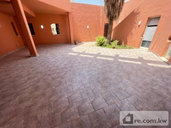 Villa For Rent in Kuwait - 286702 - Photo #