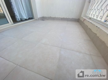 Floor For Rent in Kuwait - 288441 - Photo #
