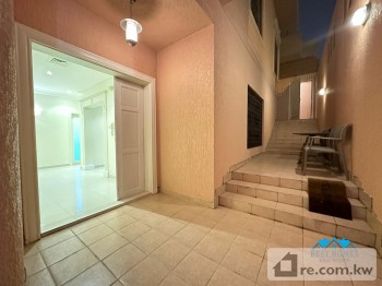 Floor For Rent in Kuwait - 289431 - Photo #