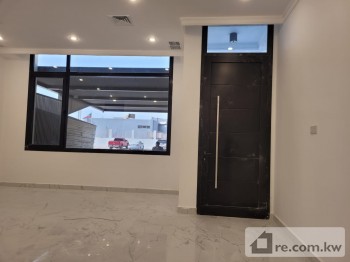 Floor For Rent in Kuwait - 290237 - Photo #