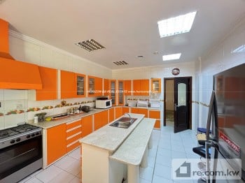 Villa For Rent in Kuwait - 291024 - Photo #